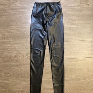 Wilfred Black Leggings